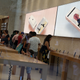 Illustration for article titled Apple Store Shoppers Tackle Suspects in $18,000 MacBook Grab-and-Dash Heist